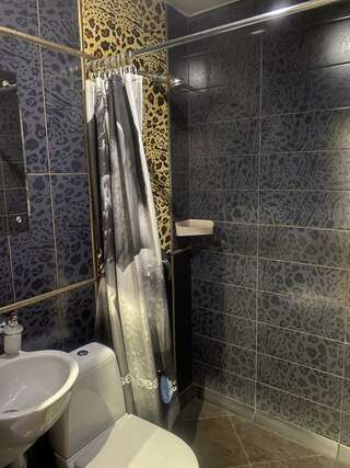 Гостевой дом Панда Иркутск Номер стандарт с 2 односпальными кроватями-5