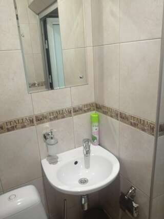 Гостевой дом Панда Иркутск Двухместный номер с 2 отдельными кроватями-3